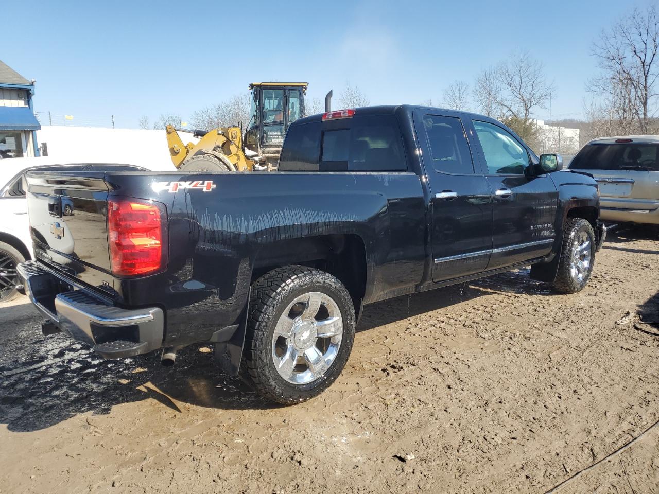 2014 Chevrolet Silverado - Image 3