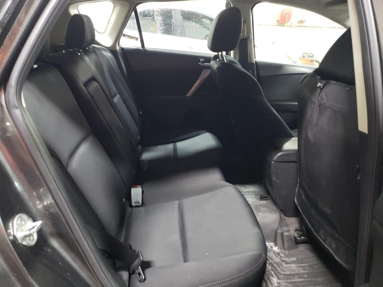 2011 Mazda 3 - Image 10