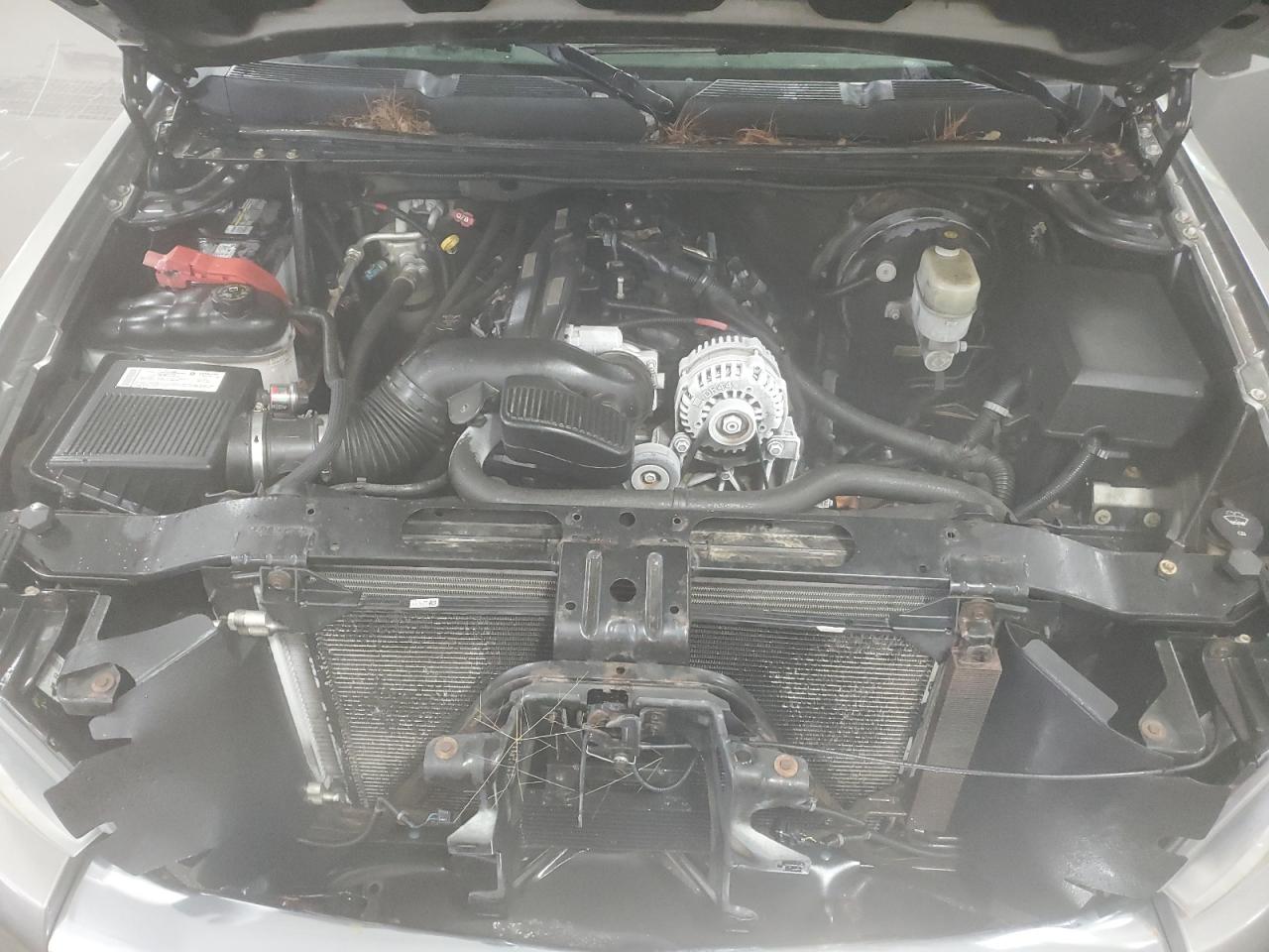 2007 Chevrolet Silverado - Image 11