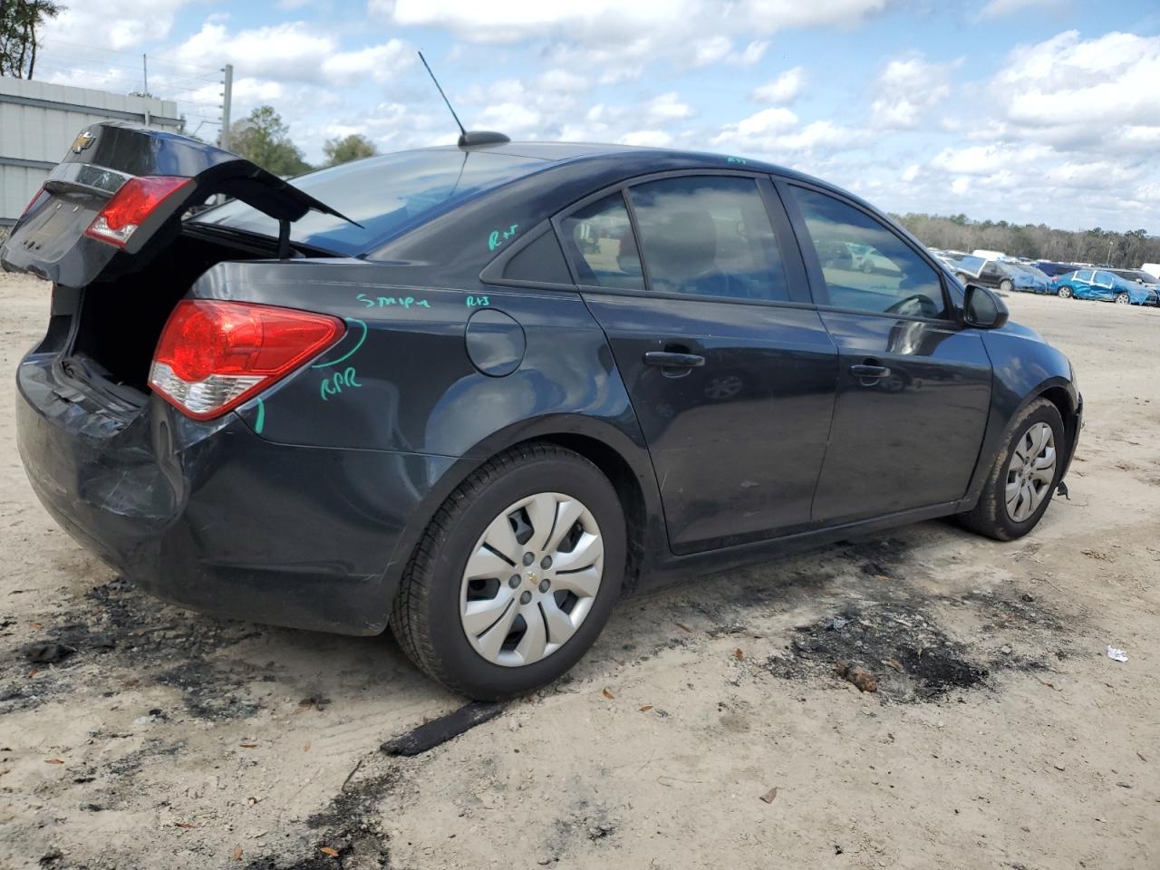 2015 Chevrolet Cruze - Image 3