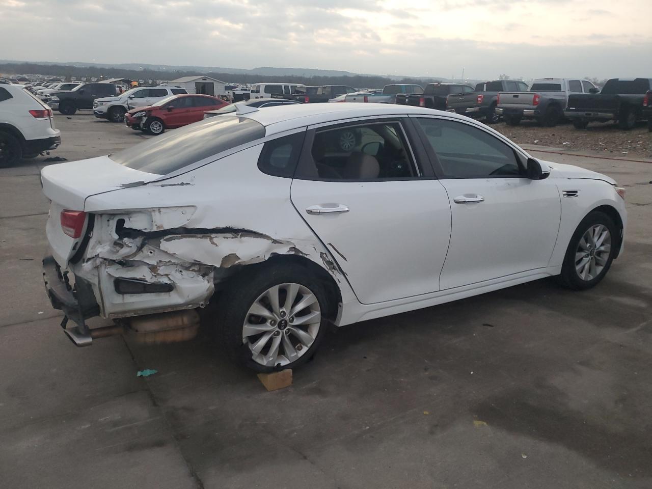 2018 Kia Optima - Image 3
