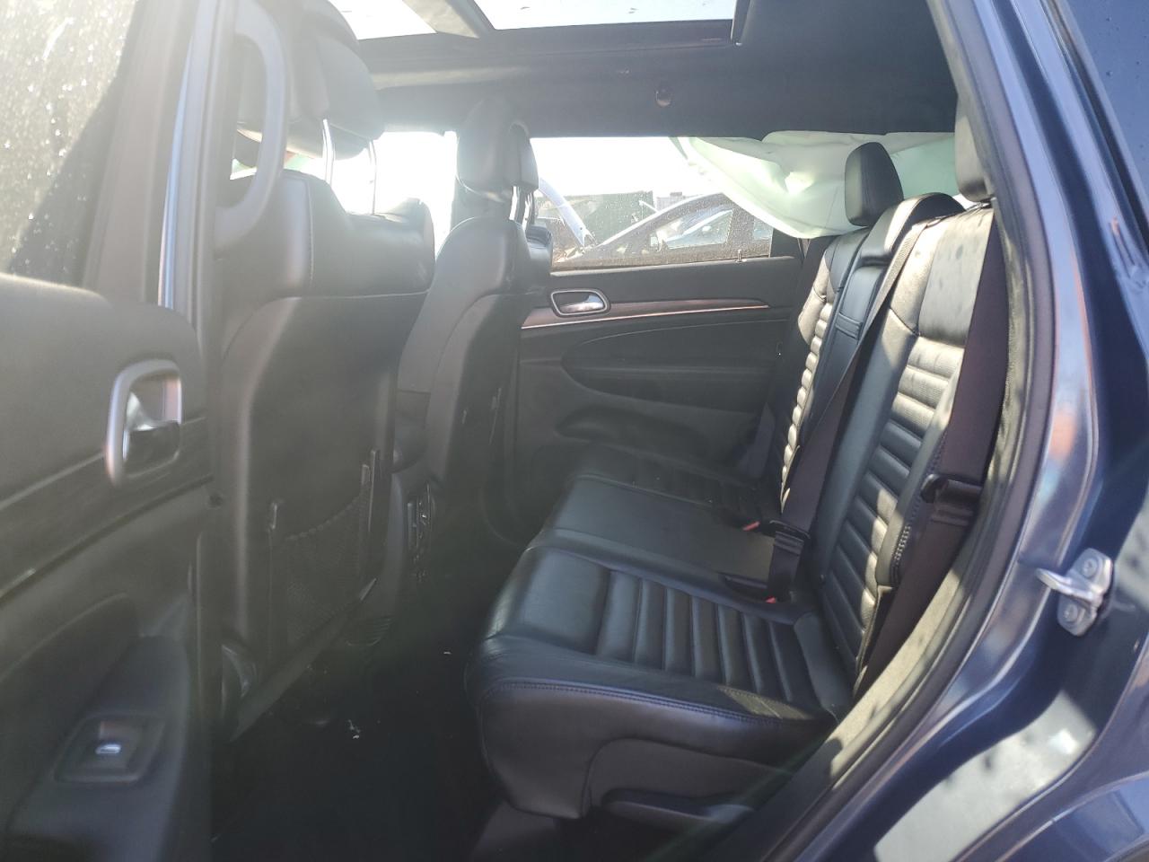 2019 Jeep Grand Cherokee - Image 11