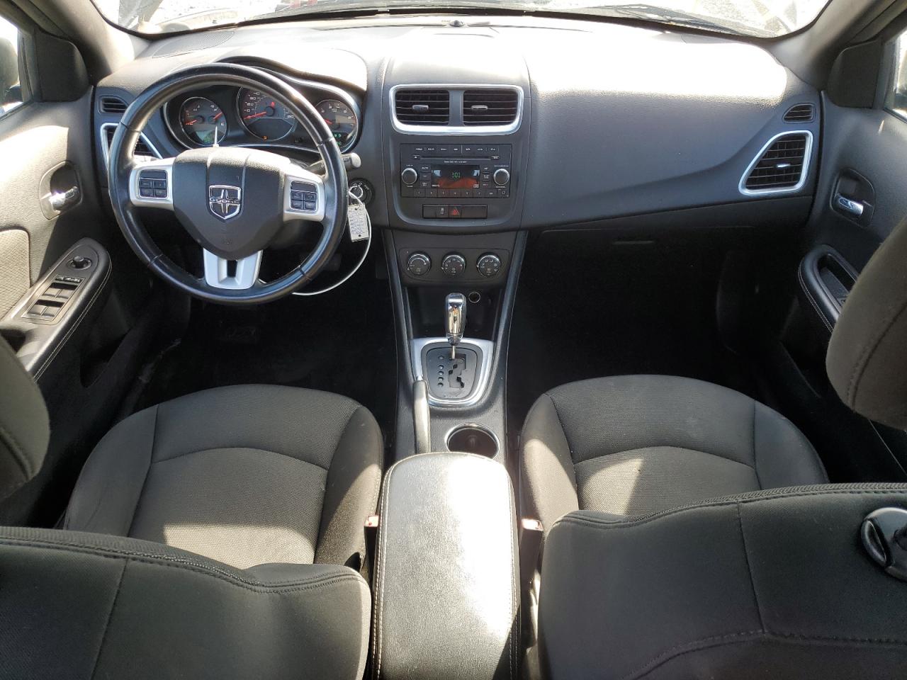 2013 Dodge Avenger - Image 8