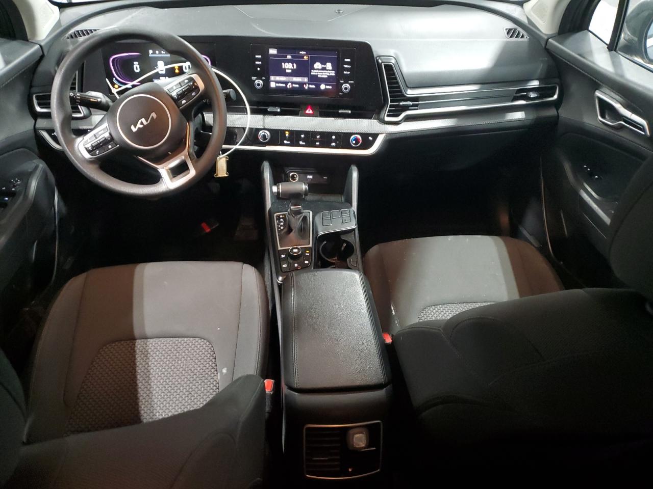2023 Kia Sportage - Image 8