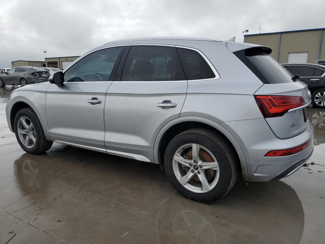 2021 Audi Q5 - Image 2