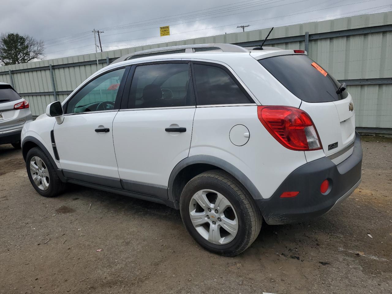 2014 Chevrolet Captiva - Image 2