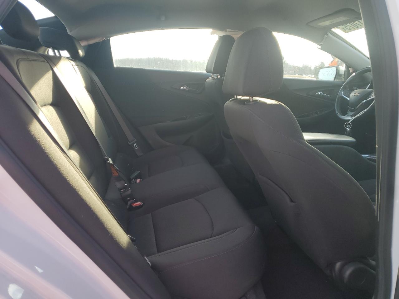 2020 Chevrolet Malibu - Image 10
