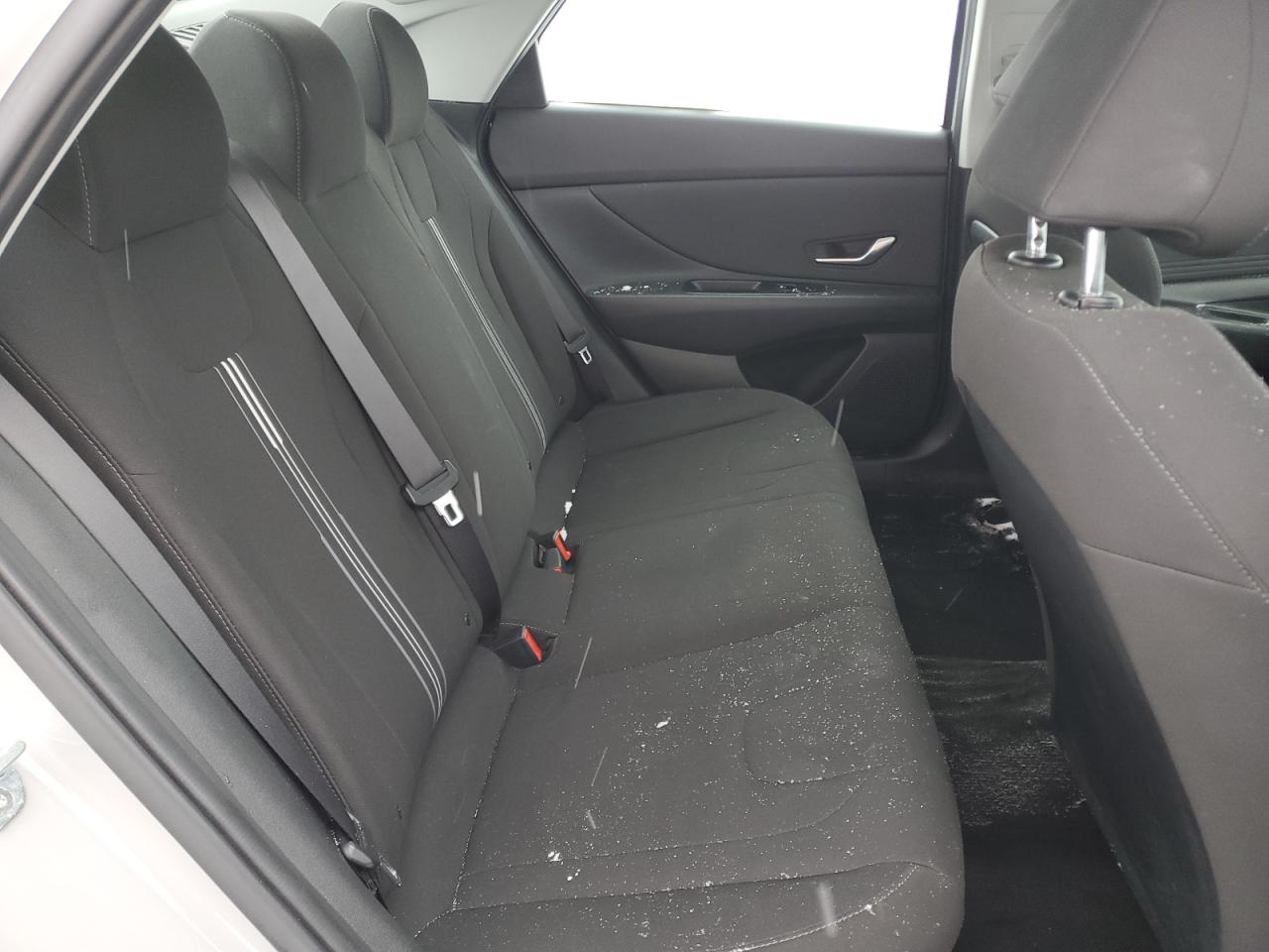 2021 Hyundai Elantra - Image 10