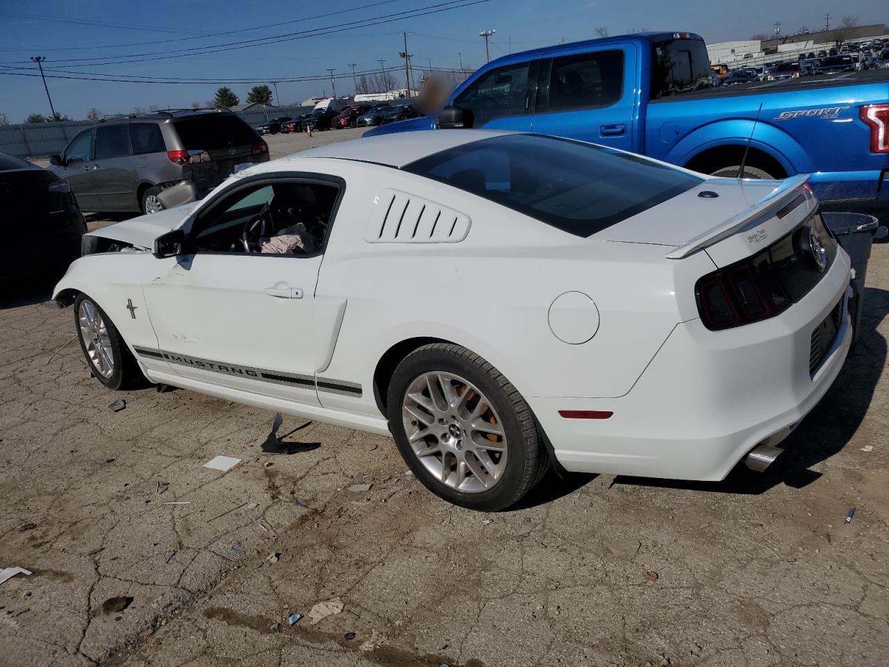 2014 Ford Mustang - Image 2
