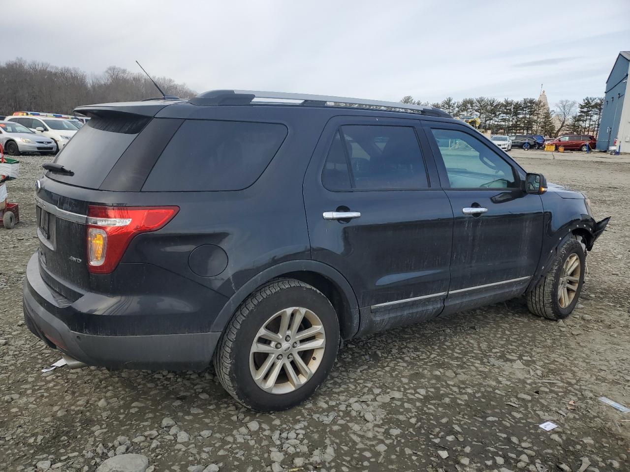 2015 Ford Explorer - Image 3