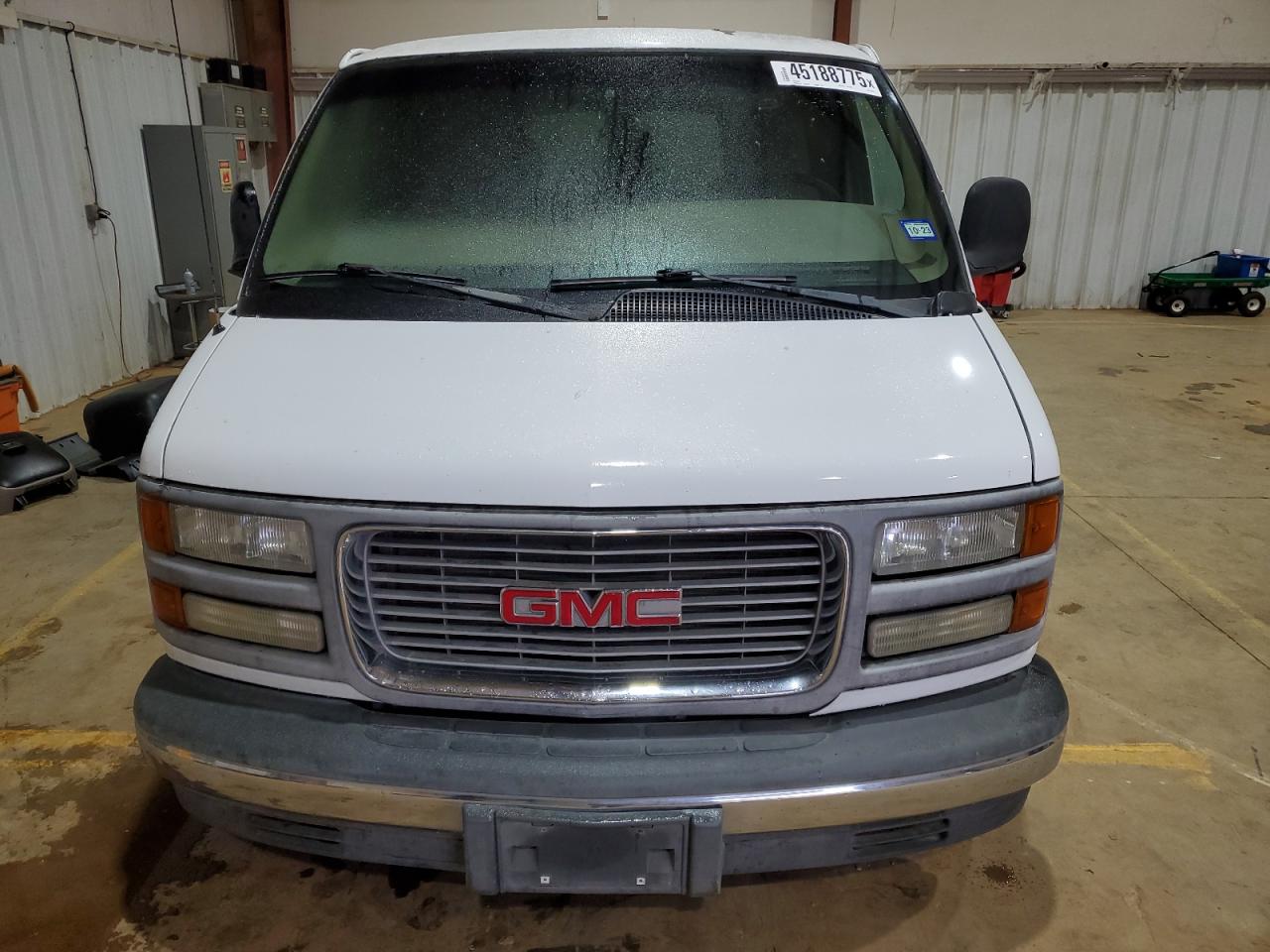 2002 GMC Savana - Image 5