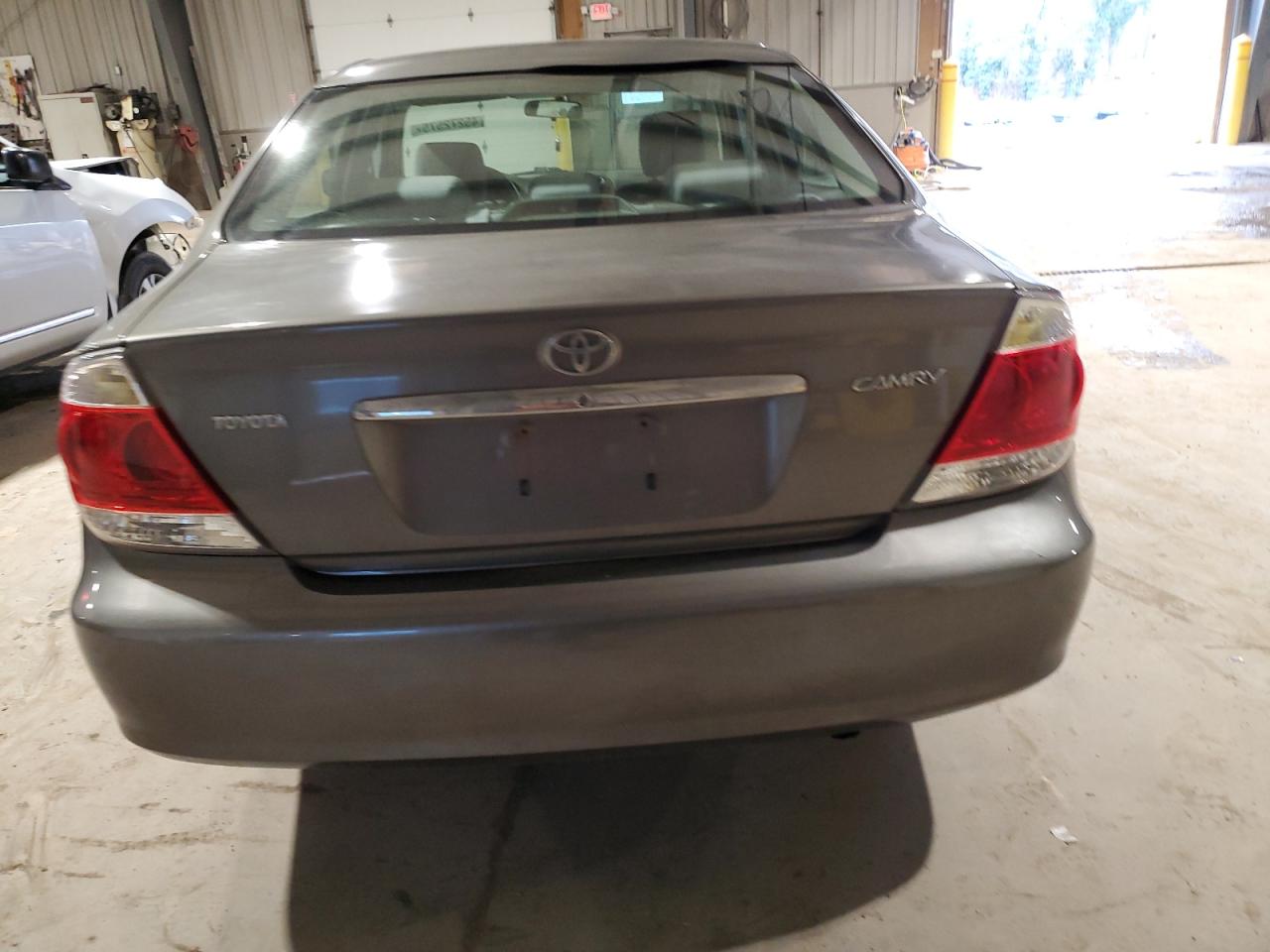 2006 Toyota Camry - Image 6