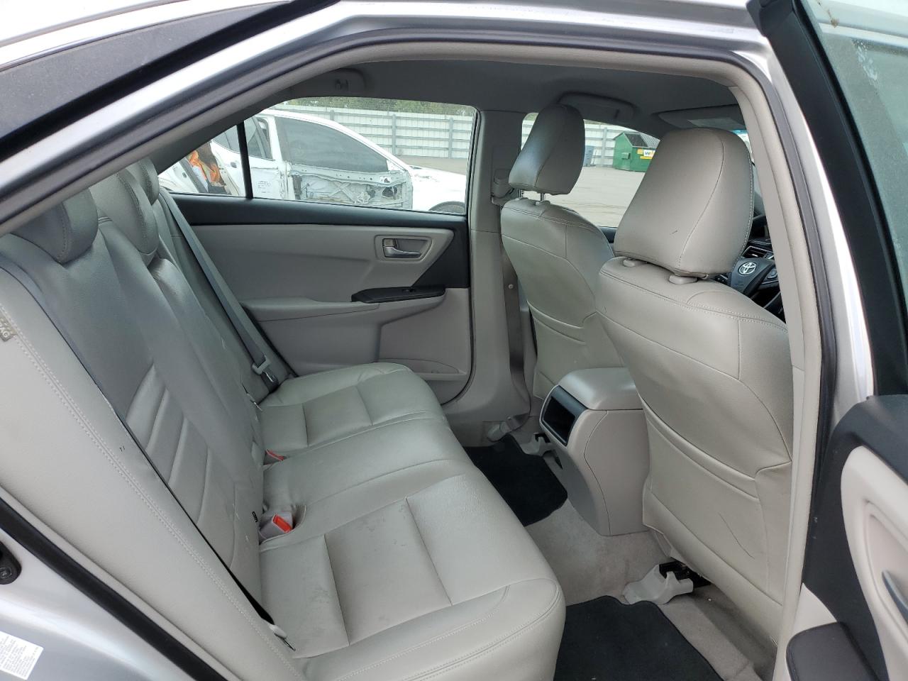 2016 Toyota Camry - Image 10