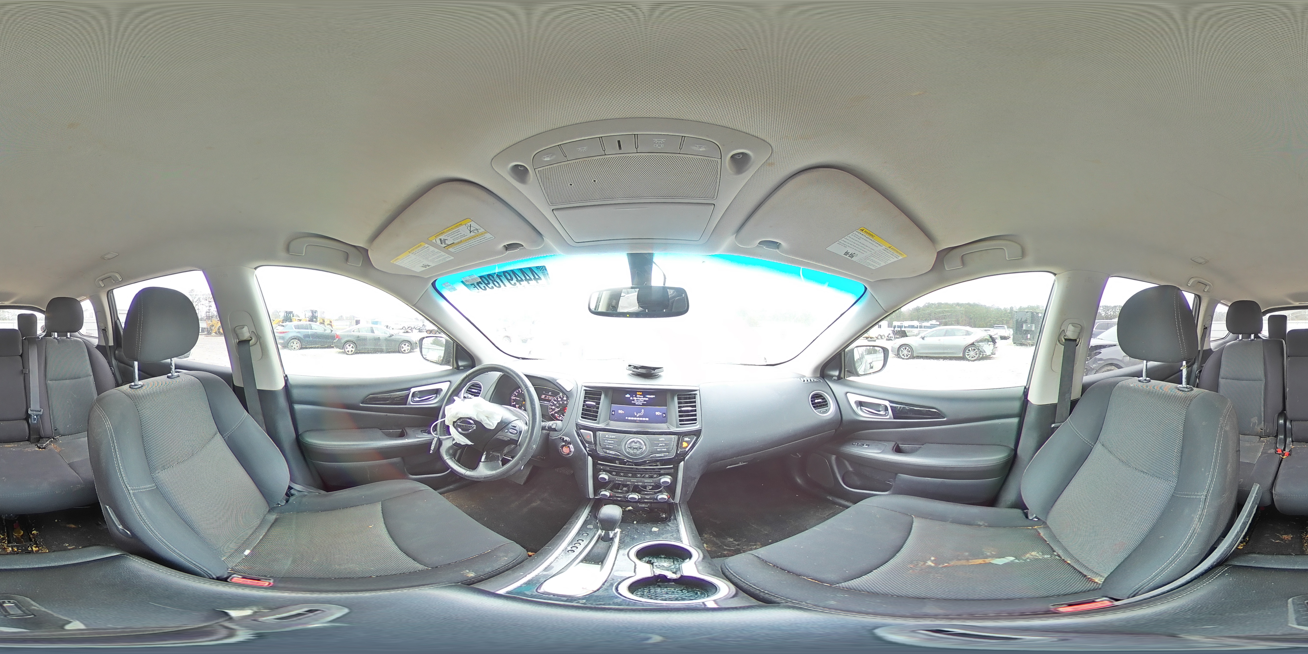 2019 Nissan Pathfinder - Image 13