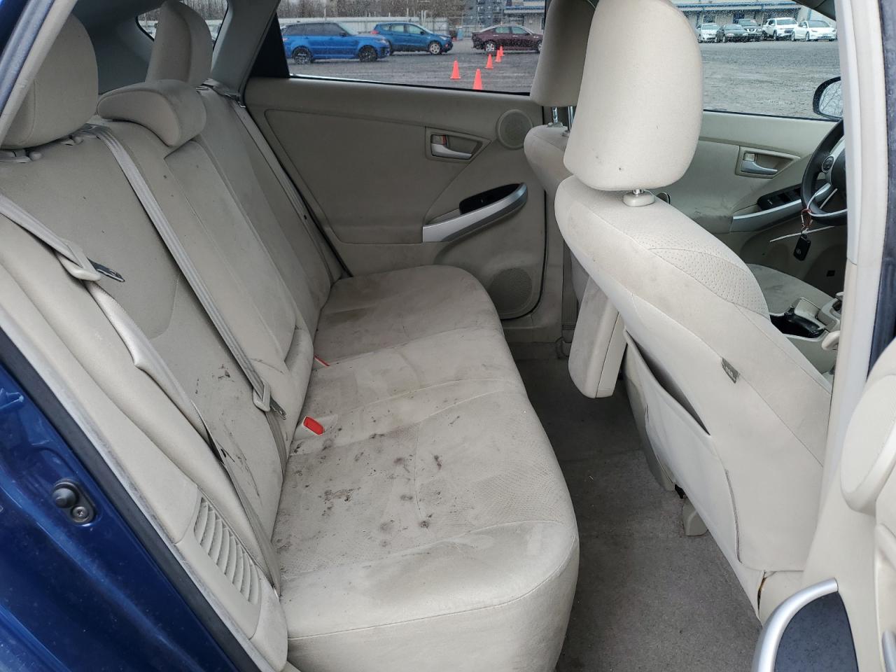 2010 Toyota Prius - Image 11