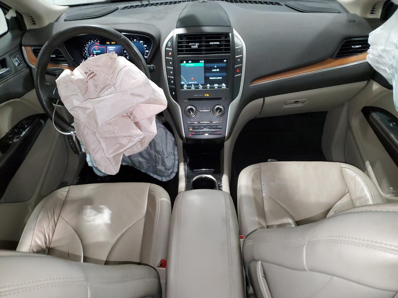 2017 Lincoln MKC - Image 8