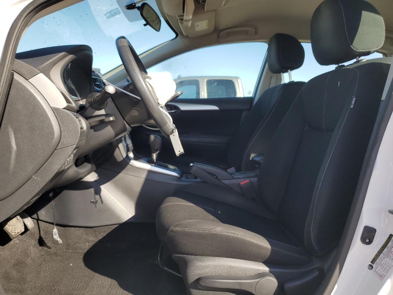 2018 Nissan Sentra - Image 7