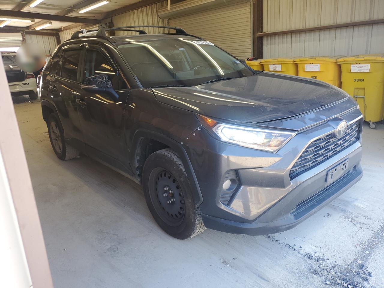 2019 Toyota RAV 4 - Image 4