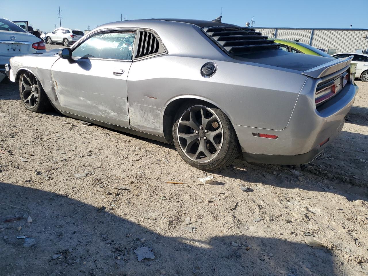 2016 Dodge Challenger - Image 2