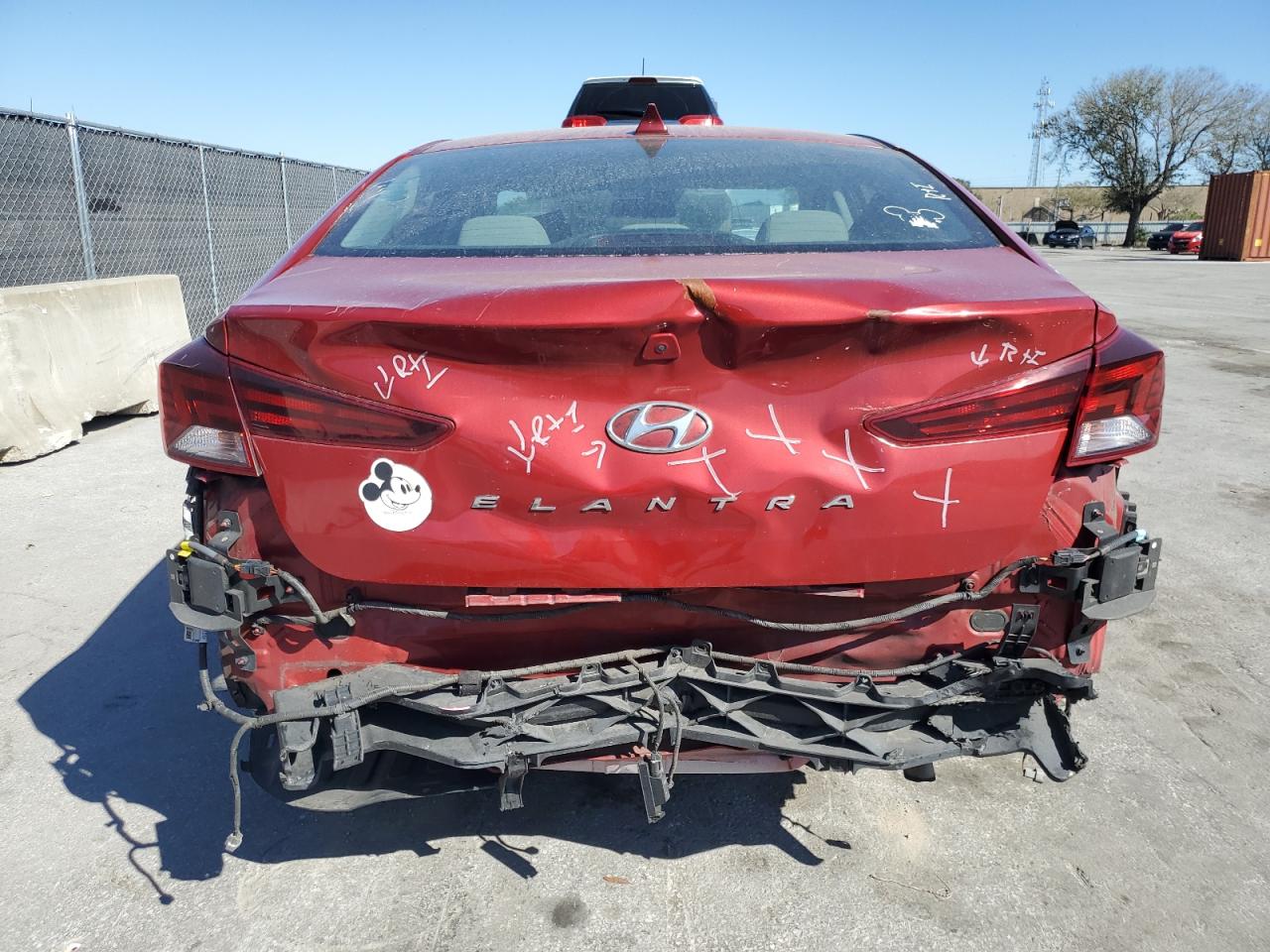 2019 Hyundai Elantra - Image 6