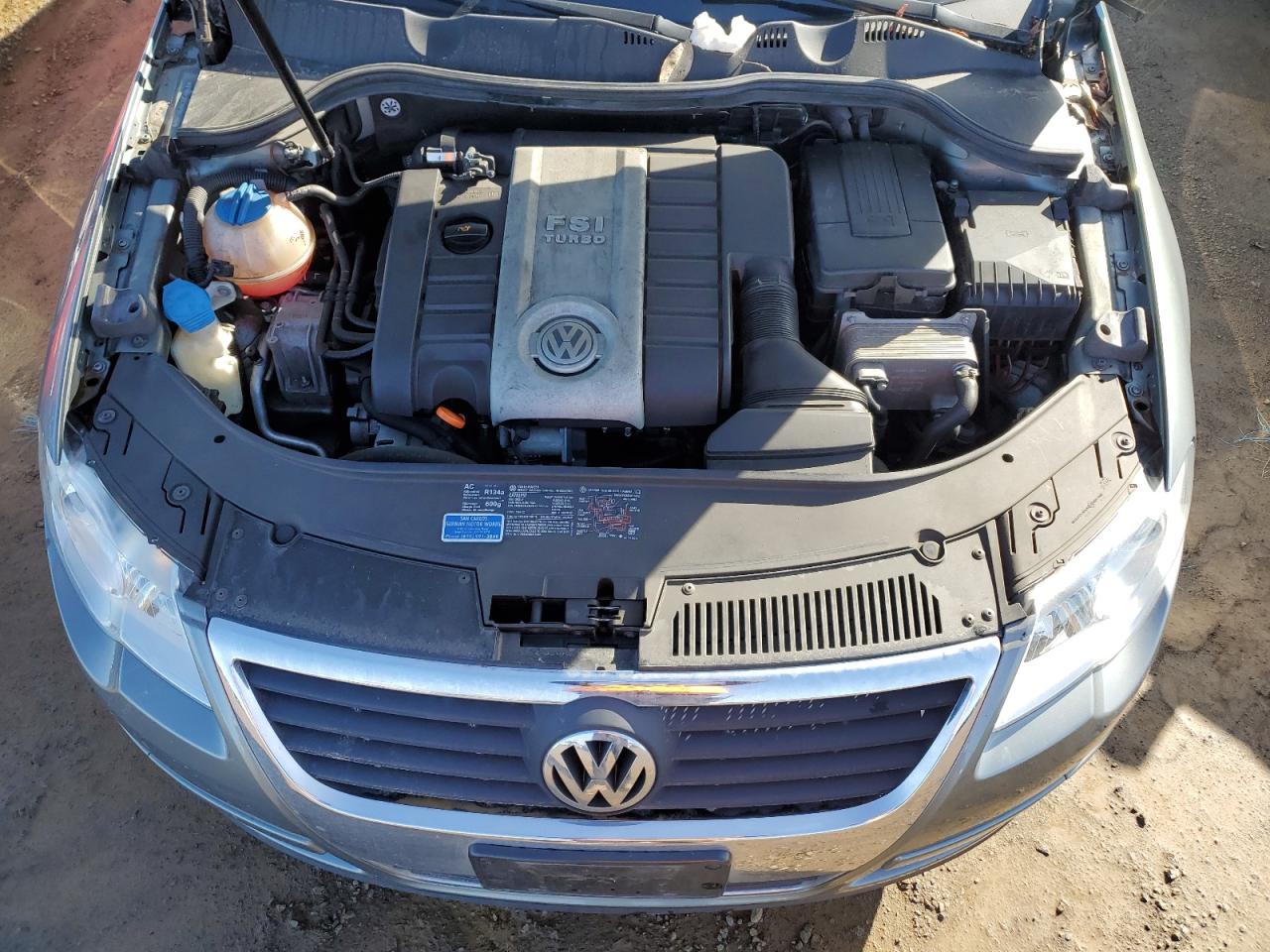 2006 Volkswagen Passat - Image 11