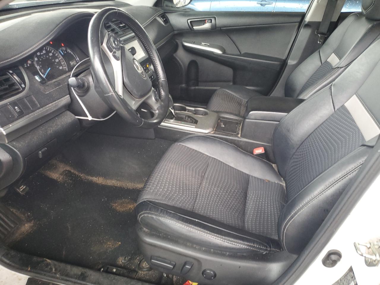 2014 Toyota Camry - Image 7
