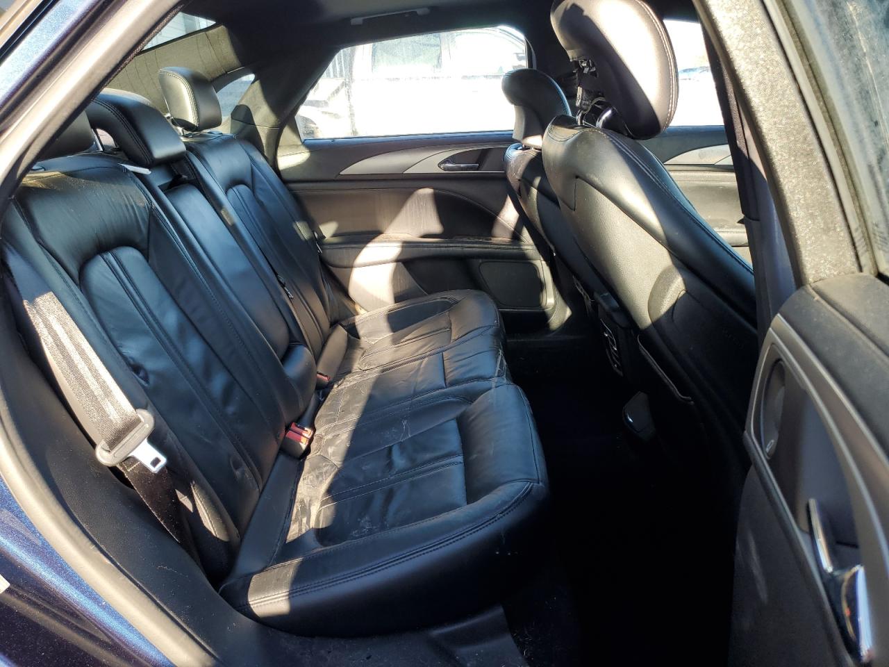 2017 Lincoln MKZ - Image 10