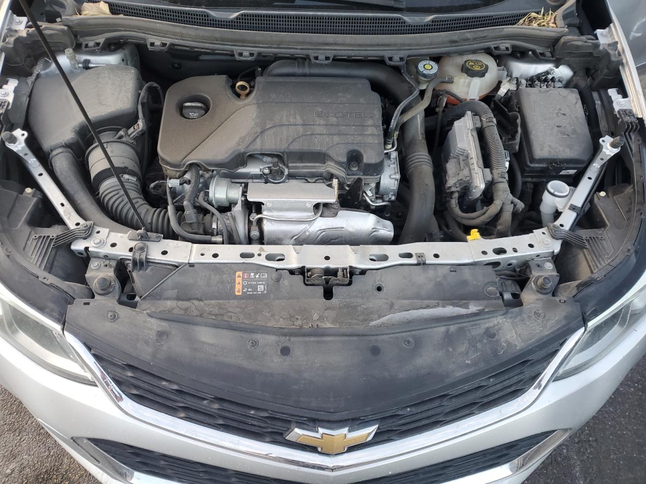 2018 Chevrolet Cruze - Image 11