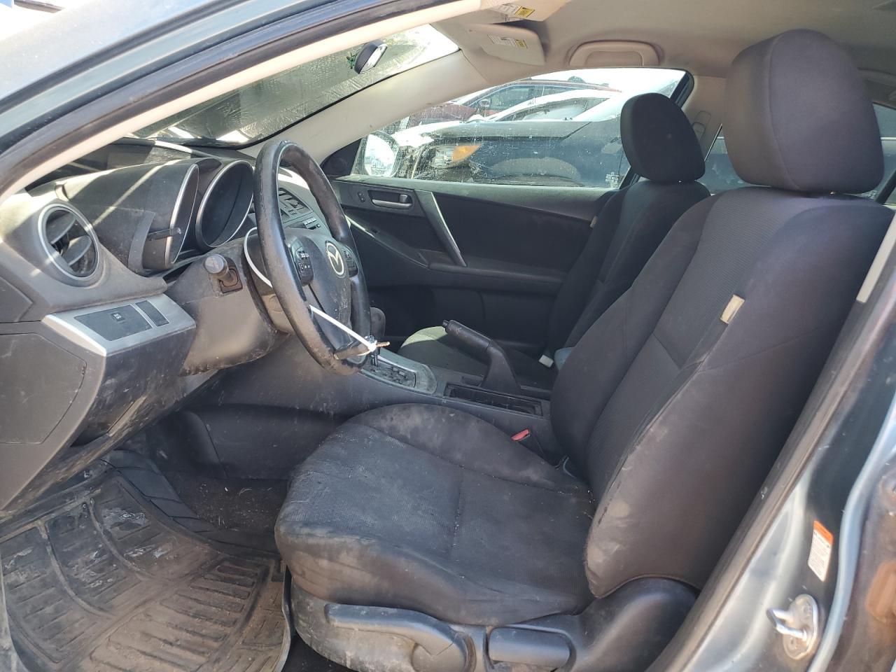 2010 Mazda 3 - Image 7