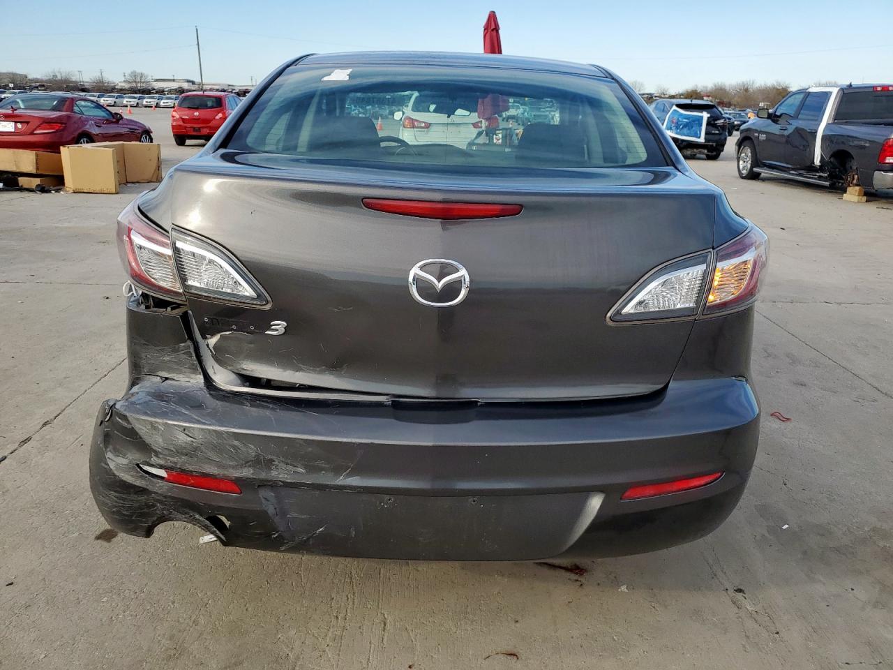 2012 Mazda 3 - Image 6