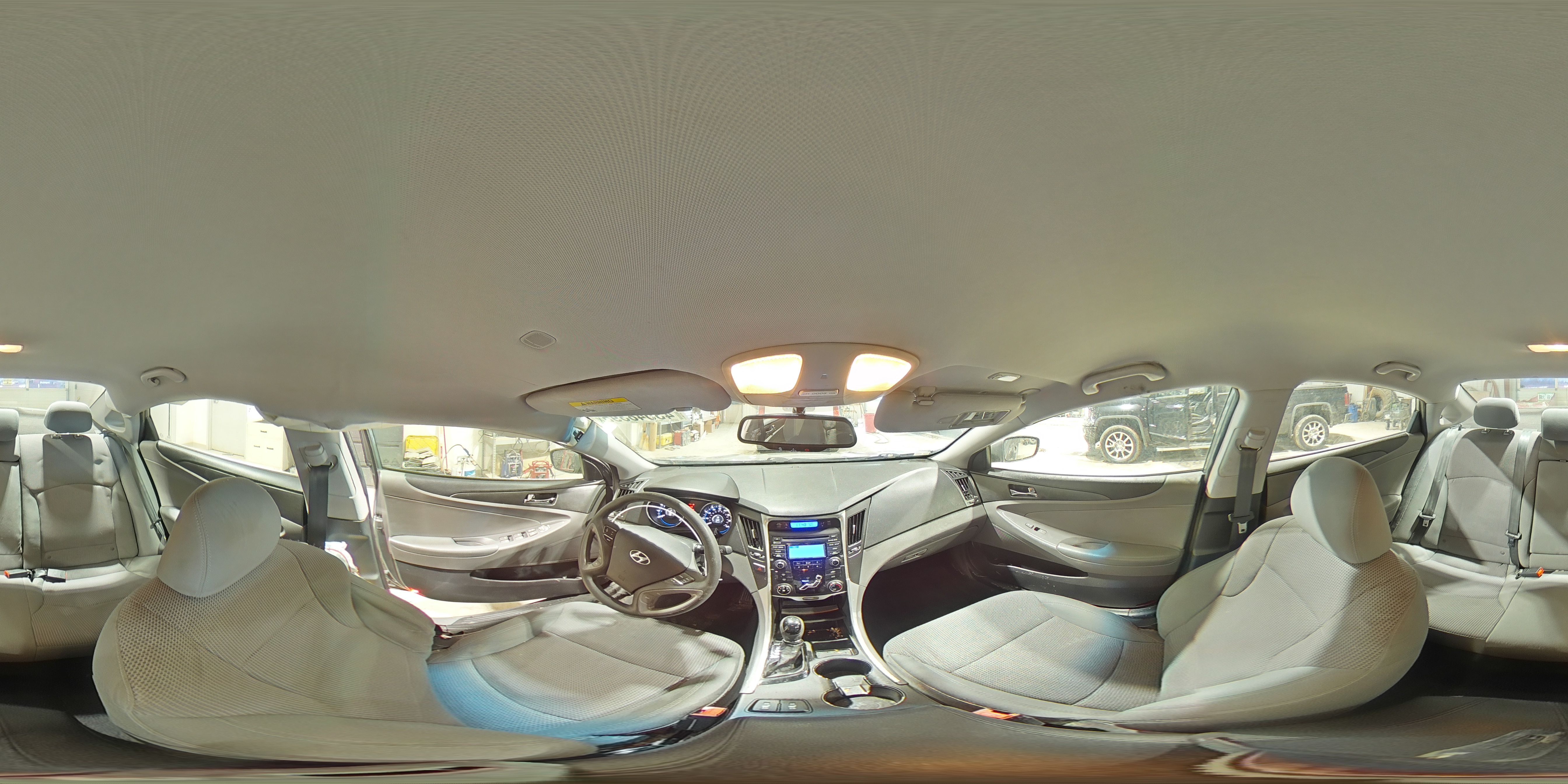 2013 Hyundai Sonata - Image 12