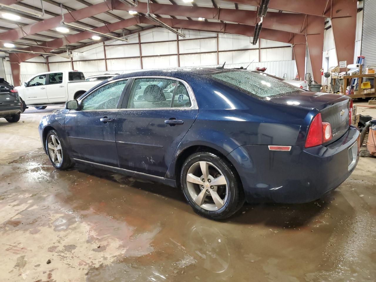 2011 Chevrolet Malibu - Image 2