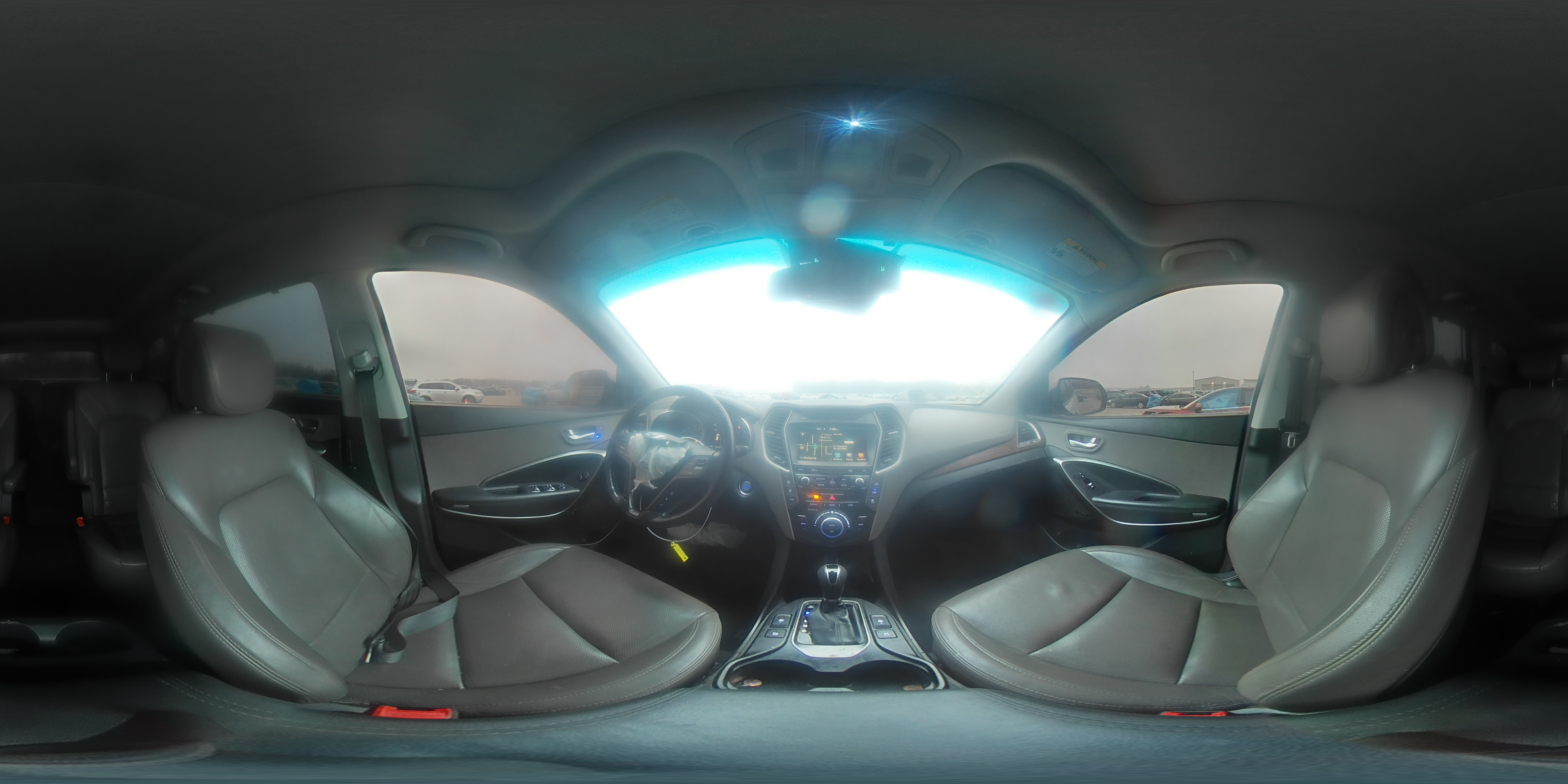 2017 Hyundai Santa Fe - Image 13