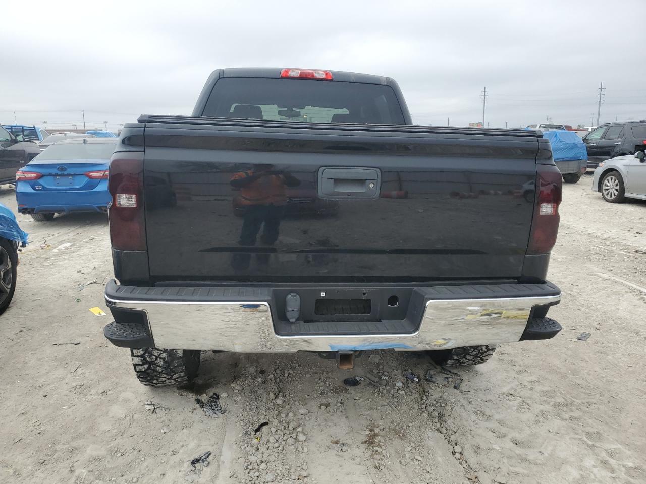 2015 Chevrolet Silverado - Image 6