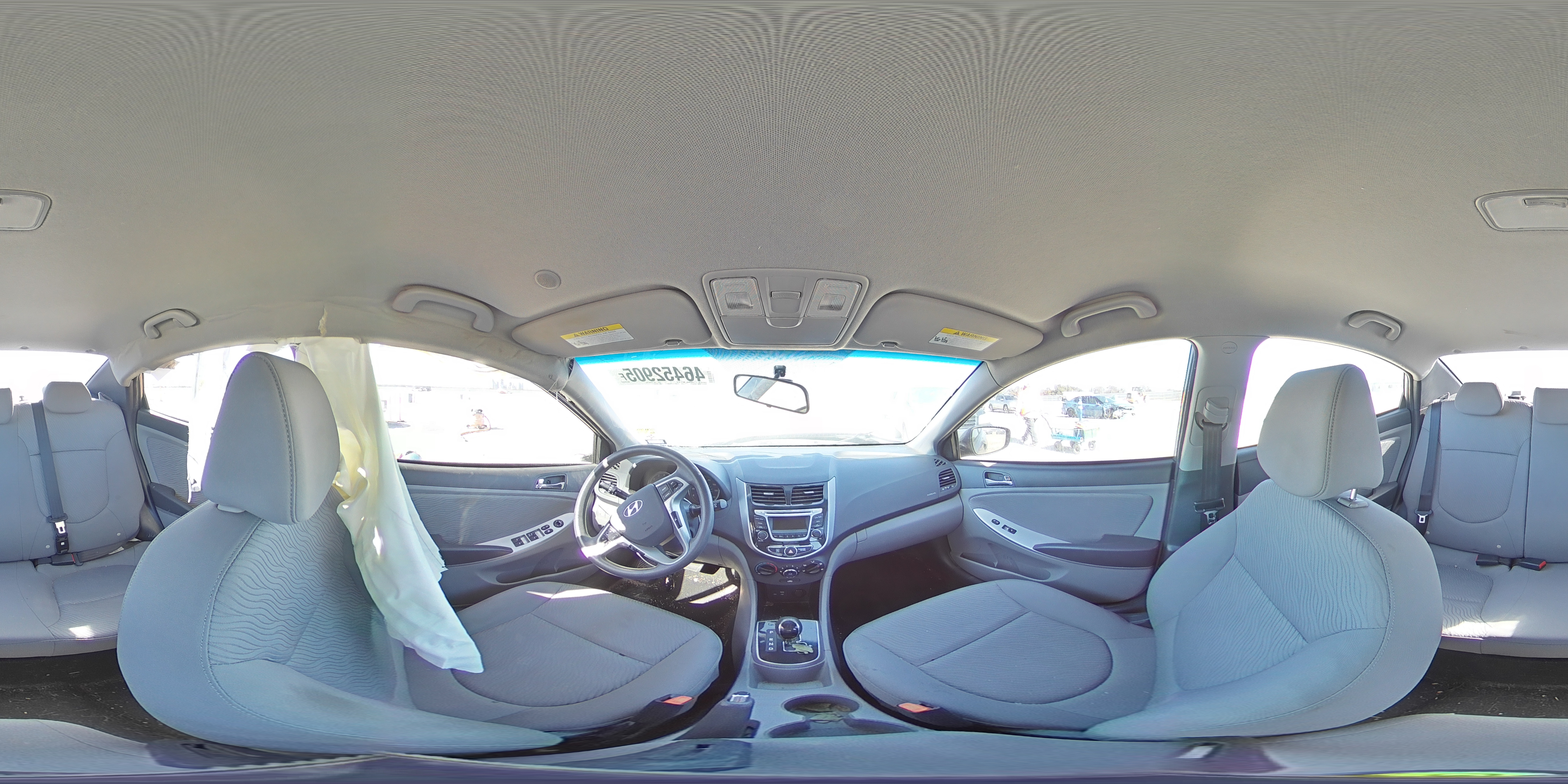 2014 Hyundai Accent - Image 13