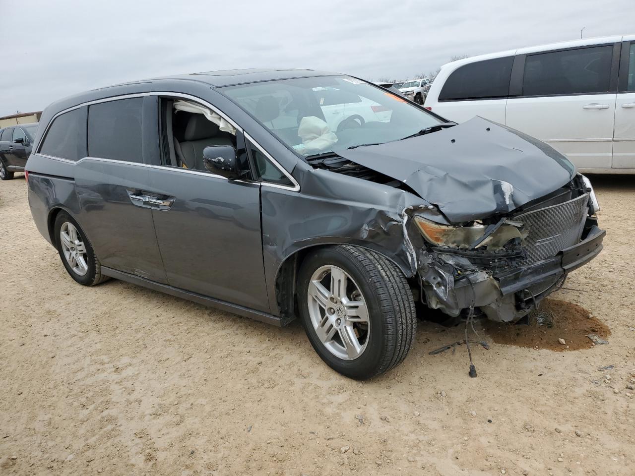 2013 Honda Odyssey - Image 4