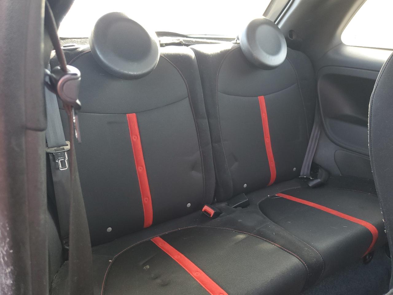 2014 Fiat 500 - Image 10