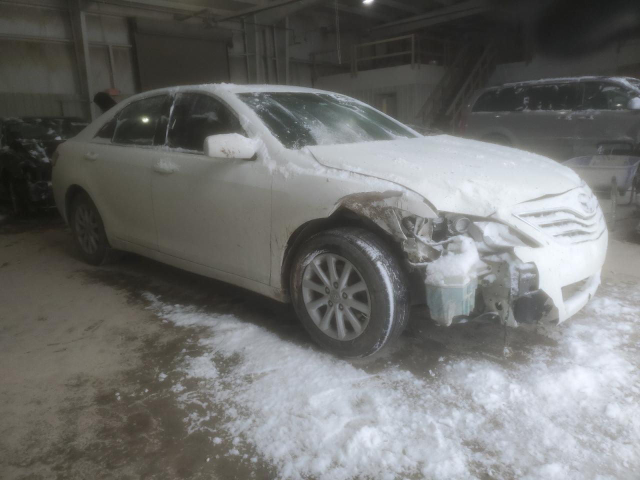 2011 Toyota Camry - Image 4