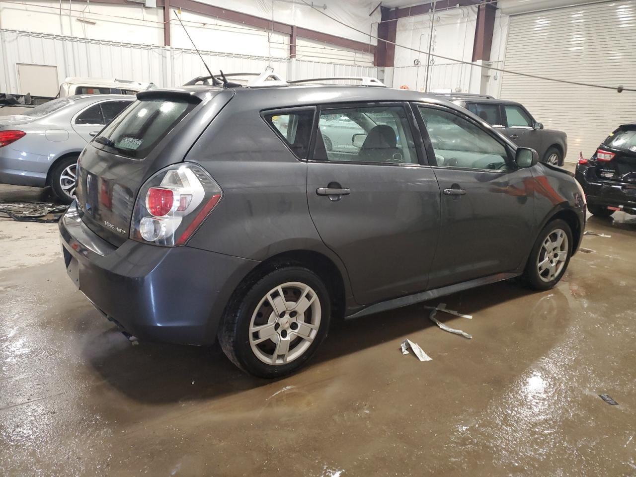 2009 Pontiac Vibe - Image 3