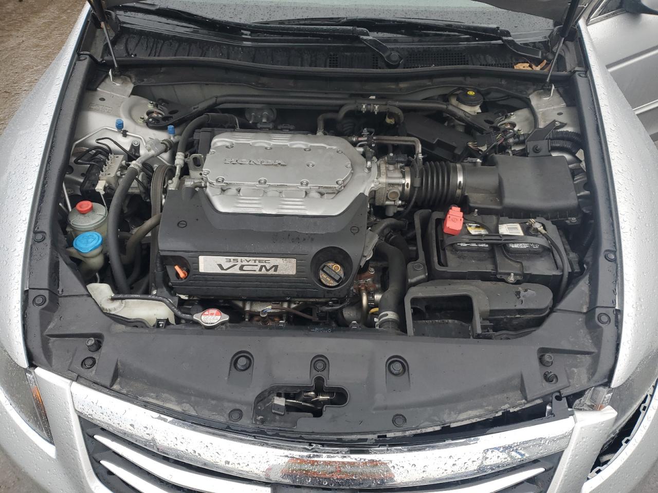 2012 Honda Accord - Image 11