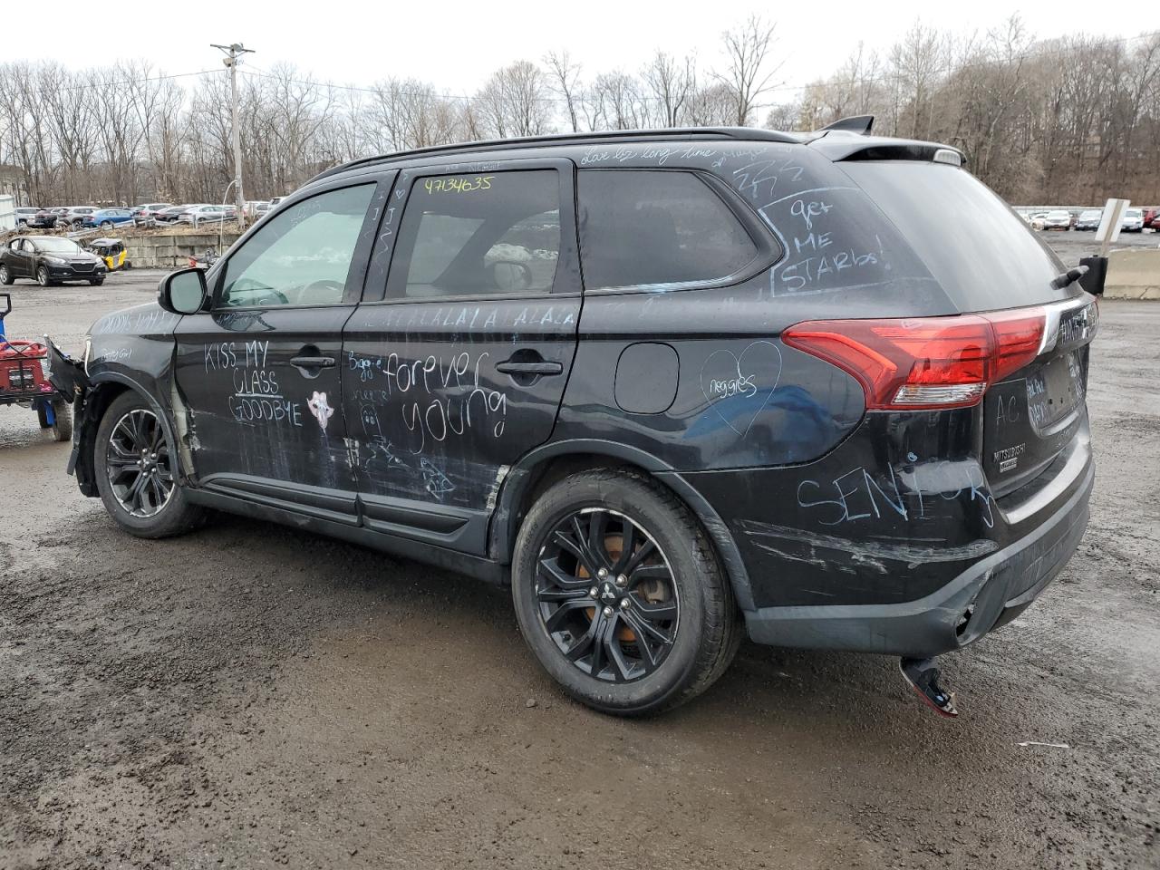 2018 Mitsubishi Outlander - Image 2