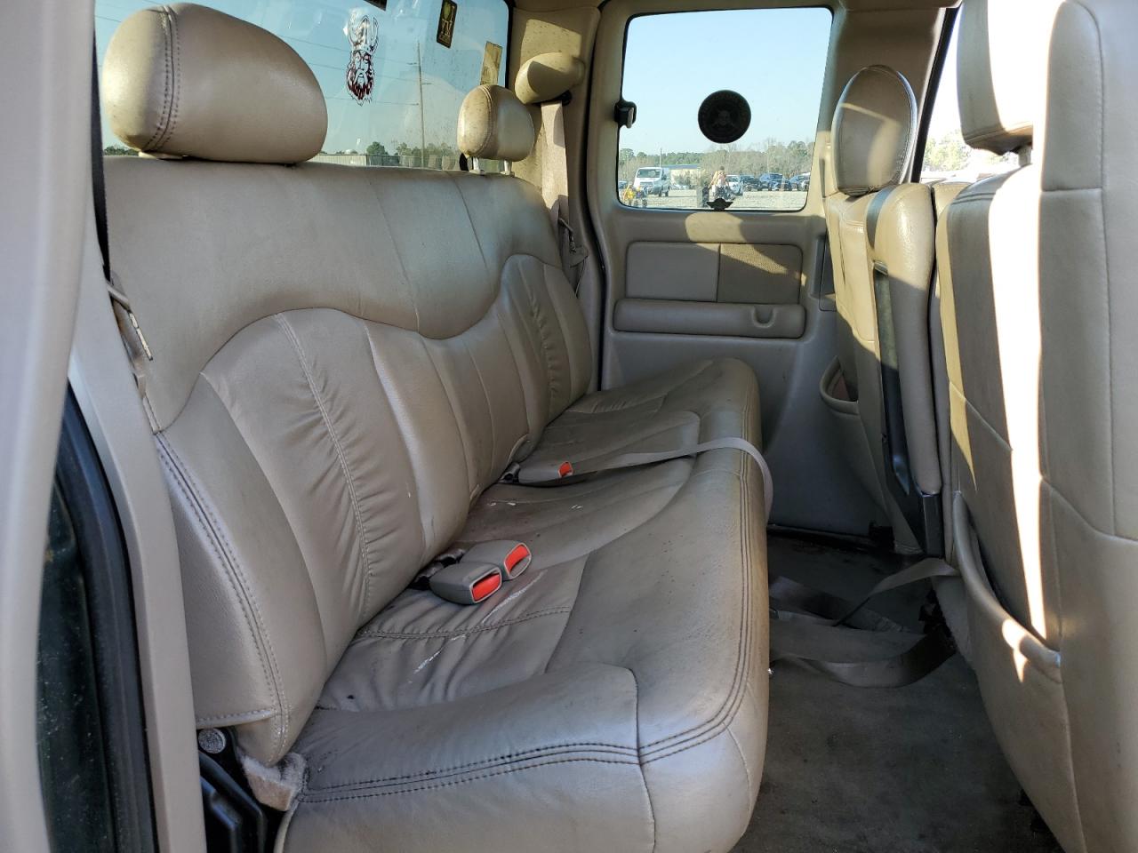 2001 Chevrolet Silverado - Image 10