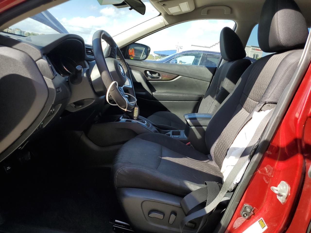 2019 Nissan Rogue - Image 7