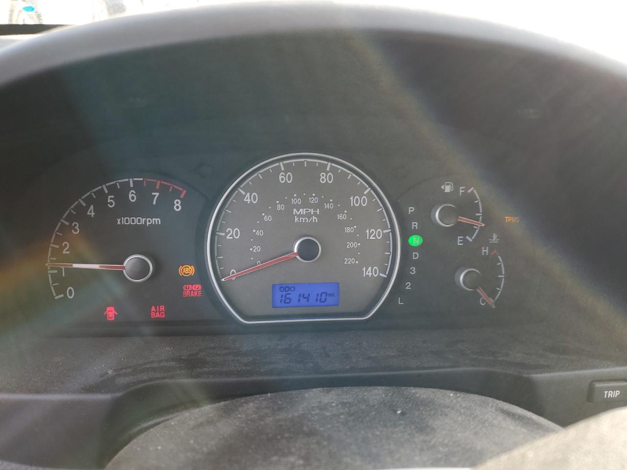 2008 Hyundai Elantra - Image 9