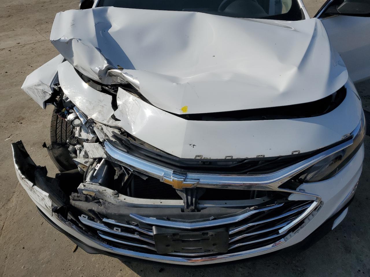 2020 Chevrolet Malibu - Image 12