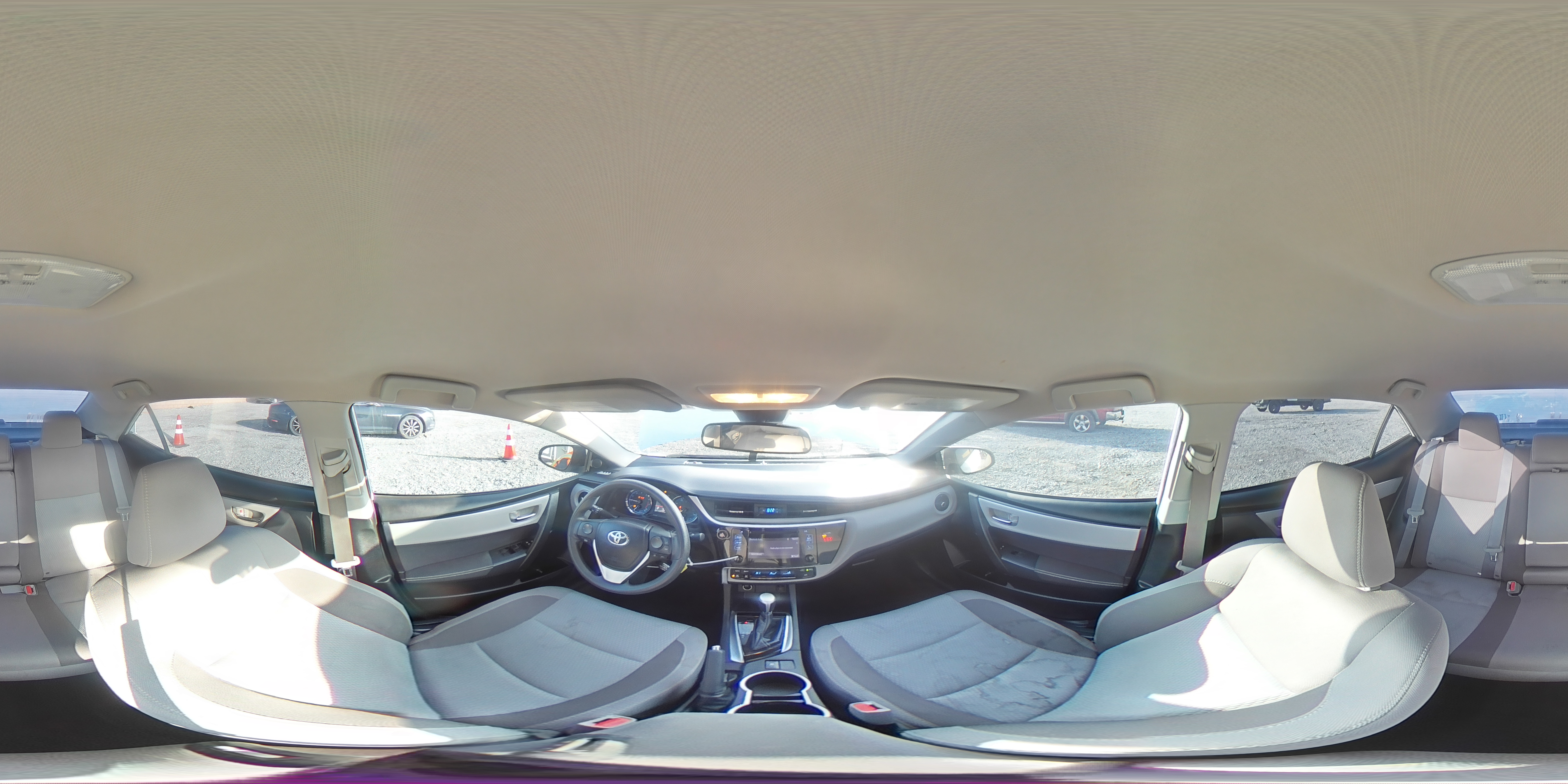 2018 Toyota Corolla - Image 12