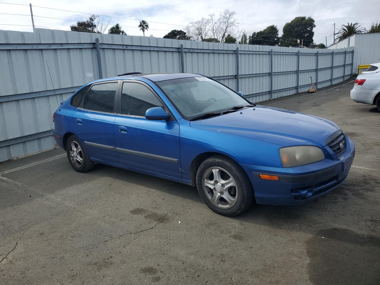 2005 Hyundai Elantra - Image 4