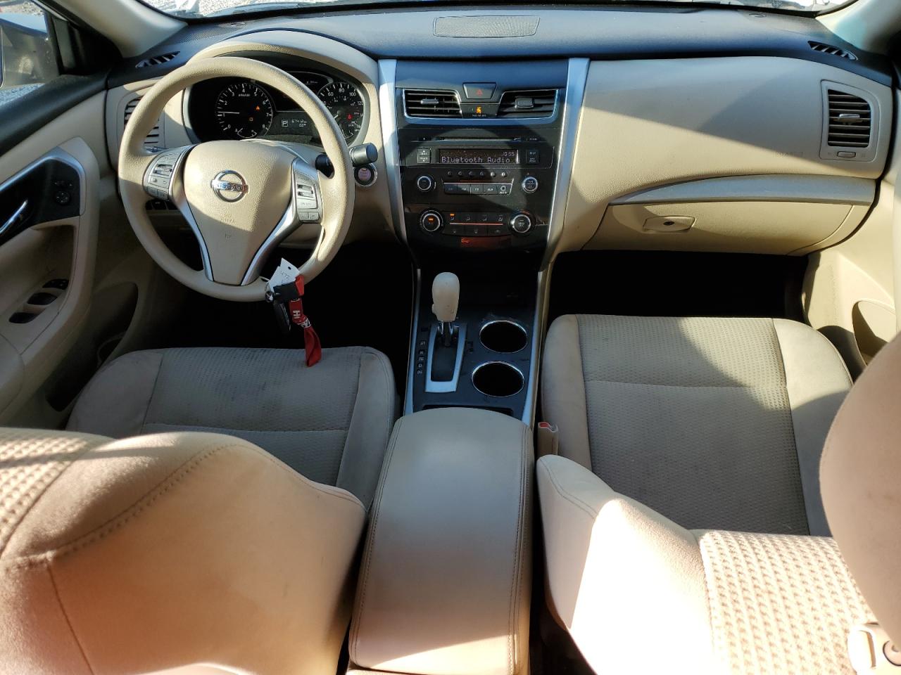 2015 Nissan Altima - Image 8
