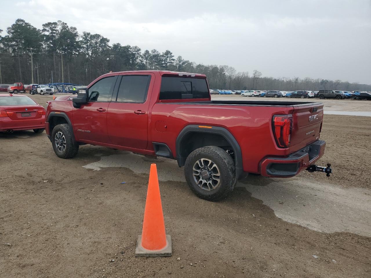 2022 GMC Sierra - Image 2