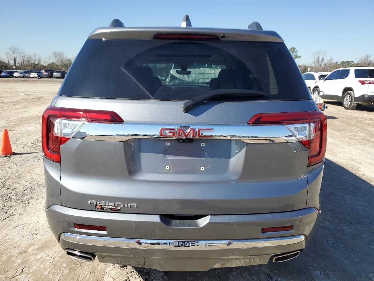 2021 GMC Acadia - Image 6